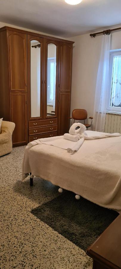 Appartamenti Il Leone Пиенца Экстерьер фото